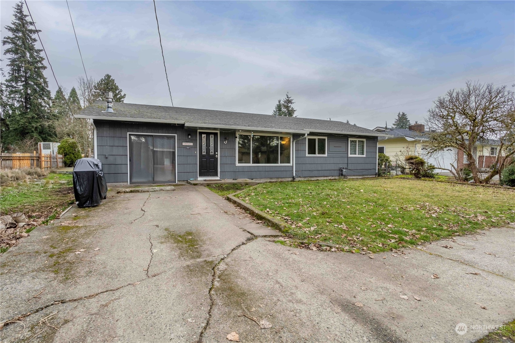 Property Photo:  1021 W 4th Street  WA 98531 