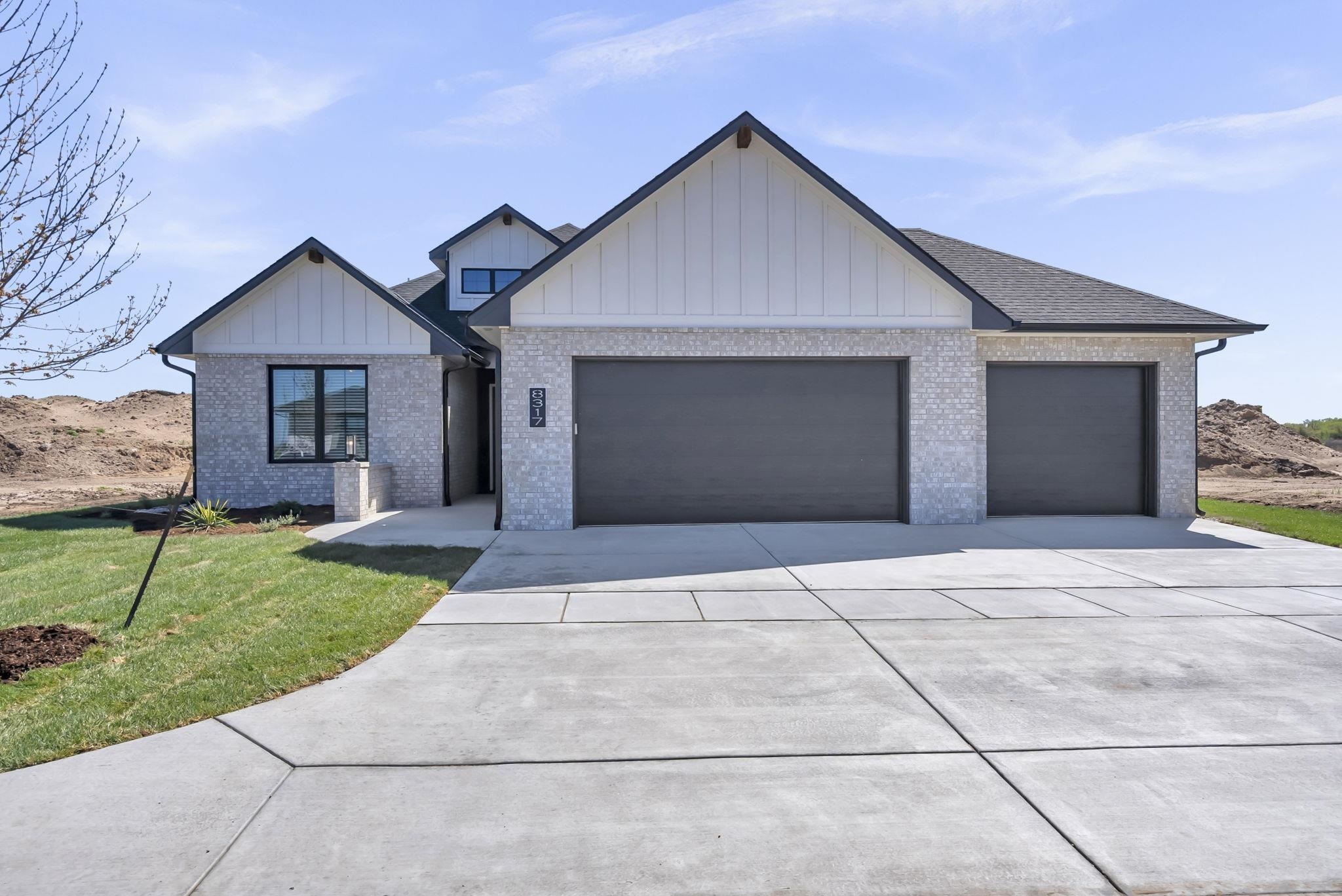 Property Photo: 8317 W Waterway Ct KS 67101