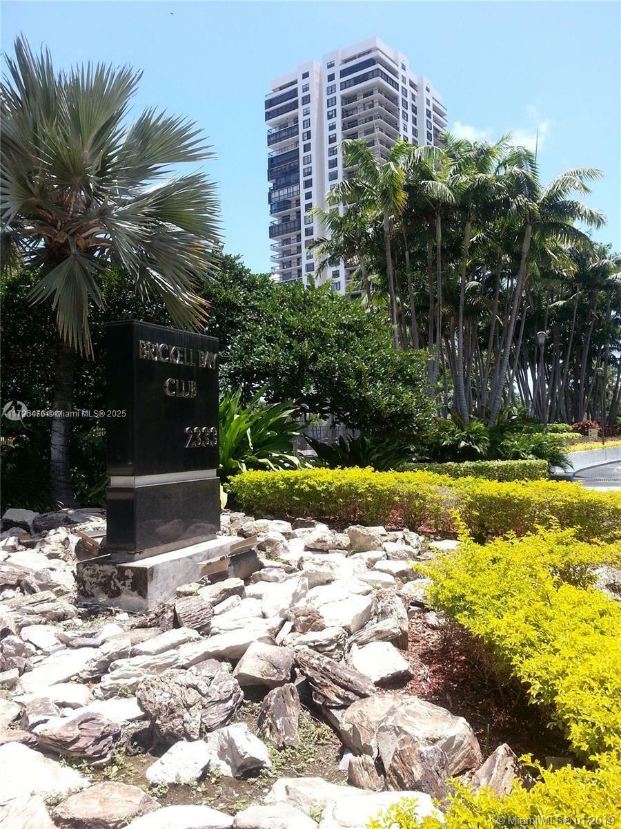 Property Photo:  2333 Brickell Ave 2116  FL 33129 