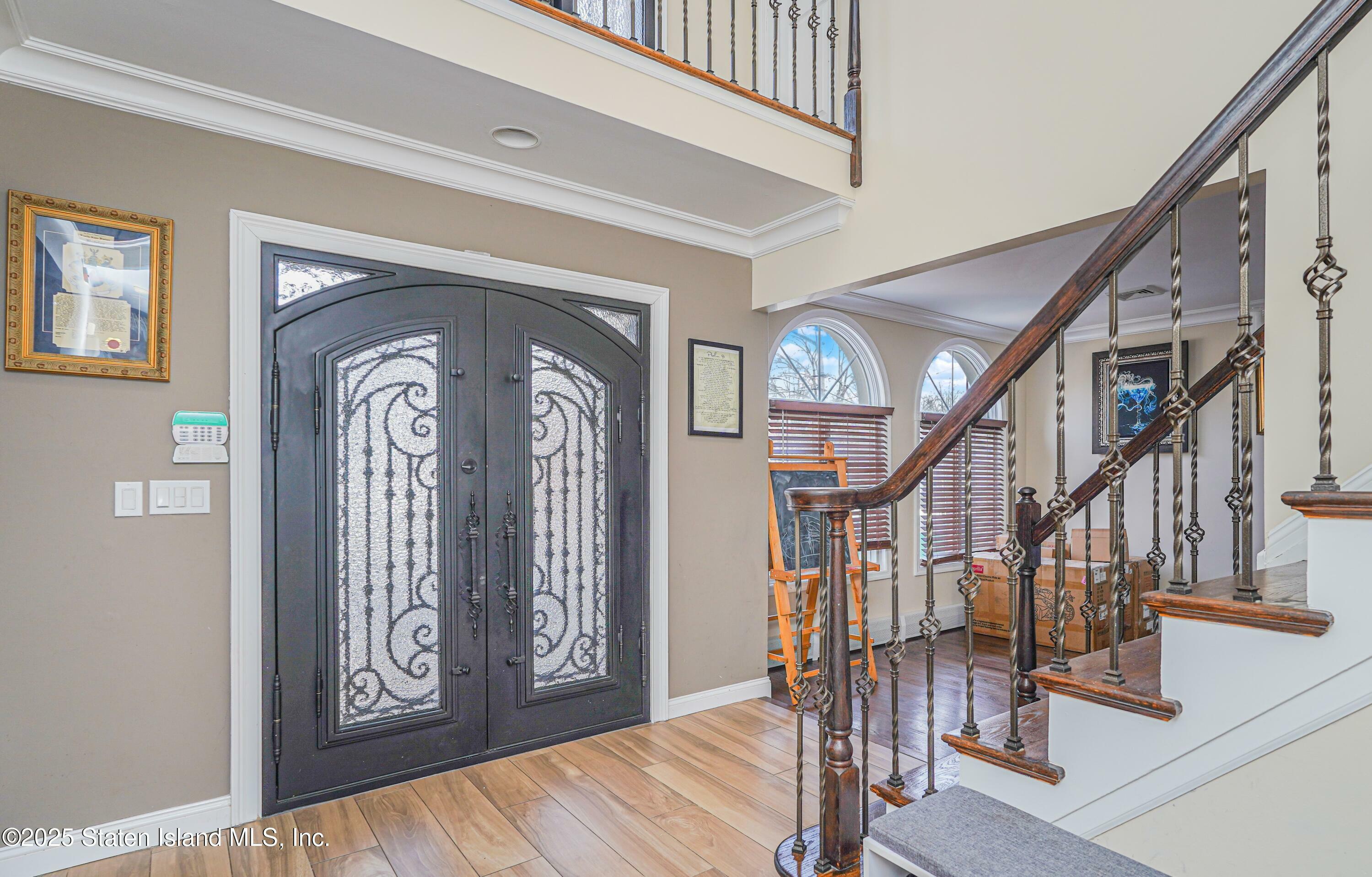 Property Photo: 6 Hale Street NY 10307