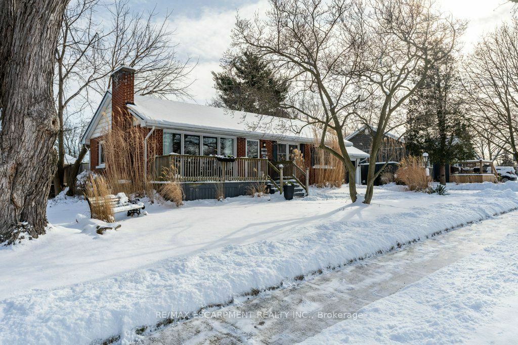 Property Photo:  40 Nickerson Ave  ON L2N 3M4 