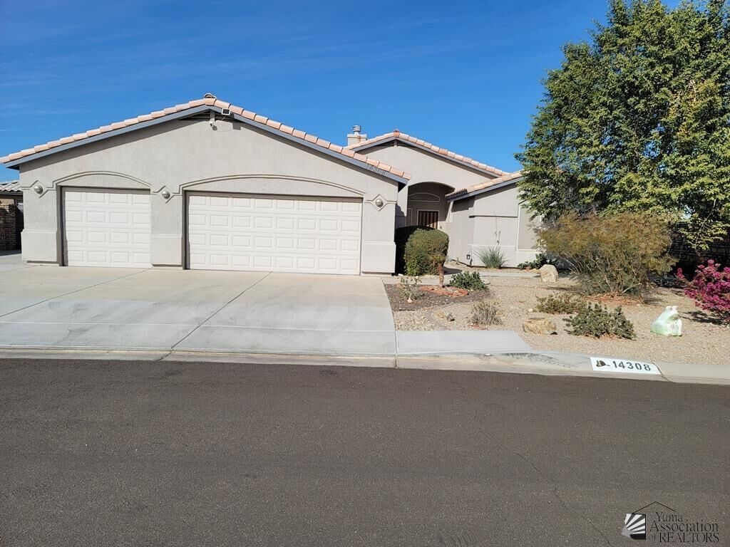 Property Photo: 14308 E 51 Dr AZ 85367