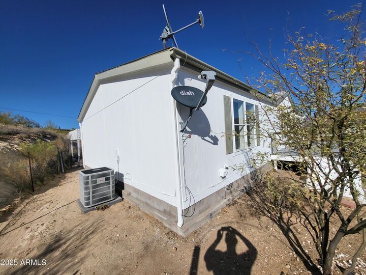 Property Photo: 19861 E Trail Road AZ 85324