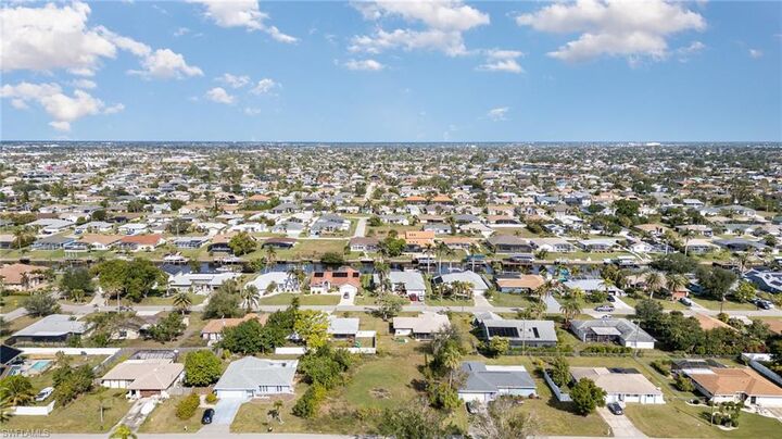 Property Photo:  317 SE 32nd Ter  FL 33904 