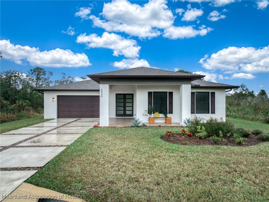 Property Photo:  6840 San Benito Drive  FL 33872 