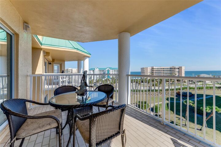 Property Photo: 4650 Links Village Drive D703 FL 32127
