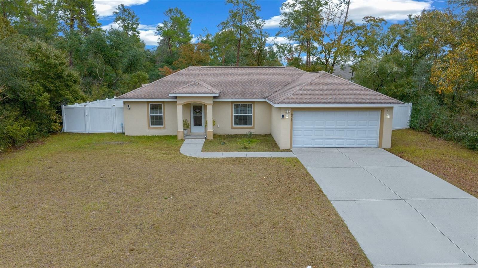 Property Photo:  16867 SW 40th Circle  FL 34473 