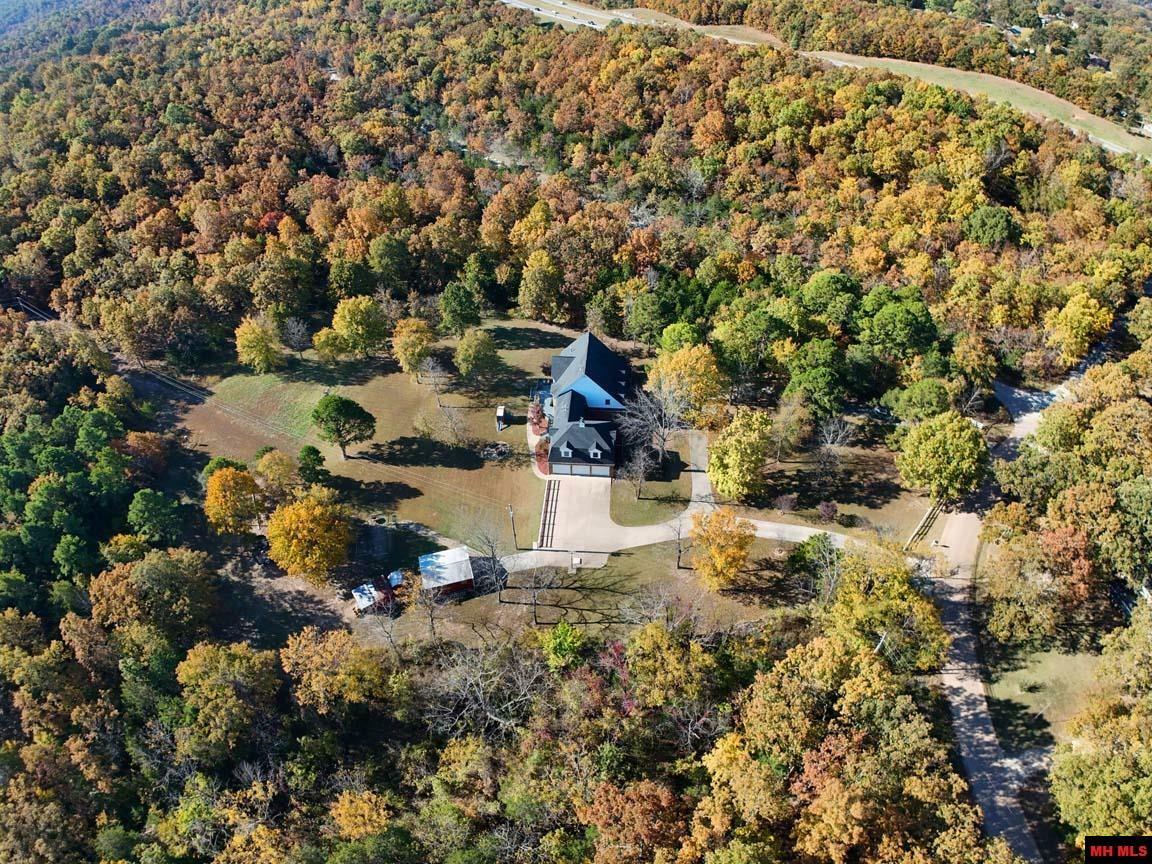 Property Photo: 180 Oak Tree Terrace AR 72653