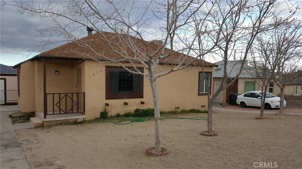 Property Photo:  1021 Flora Street  CA 92311 