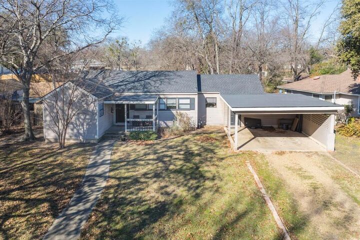 Property Photo: 1413 Ferris Avenue TX 75165