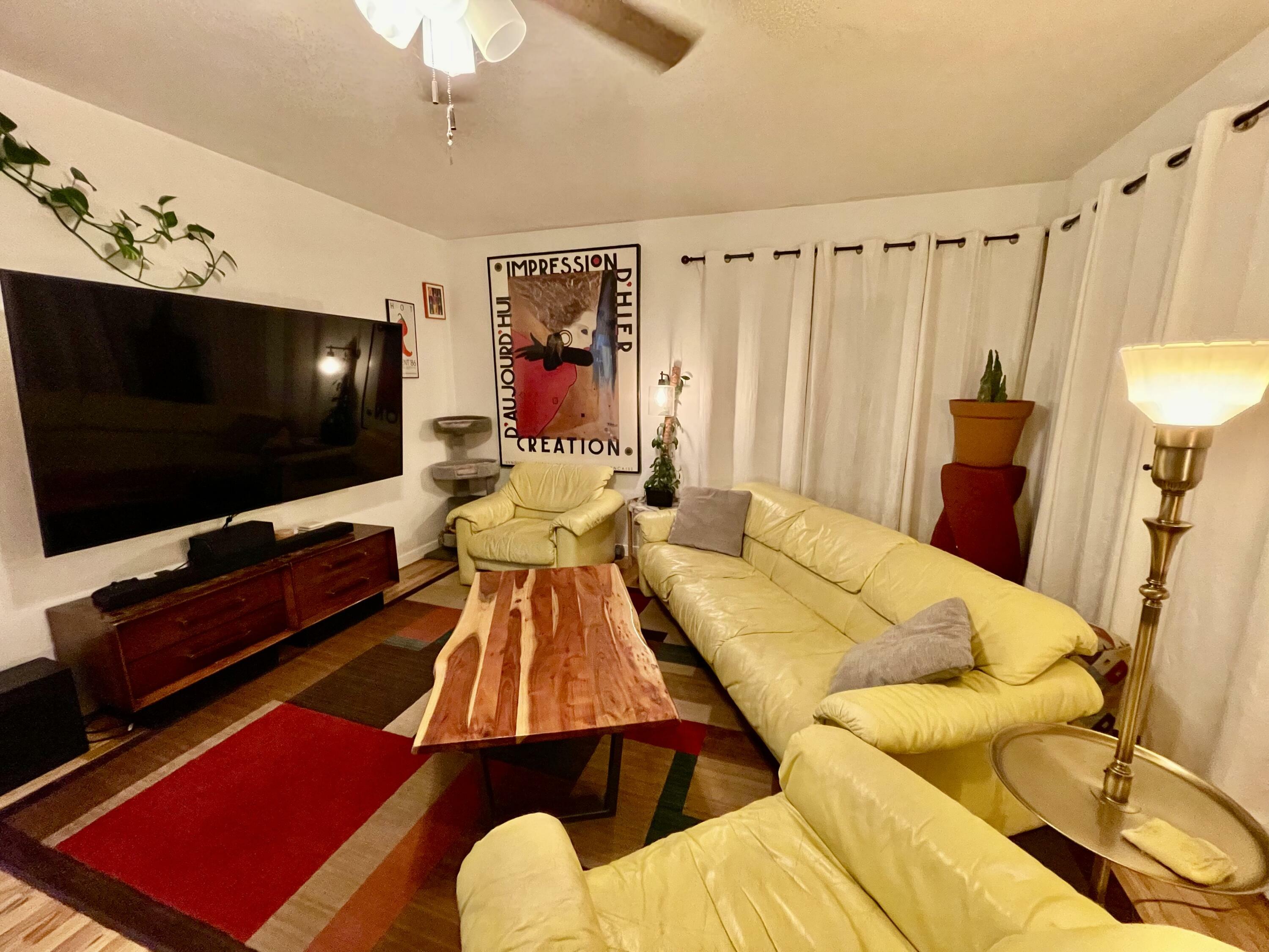 Property Photo:  1405 SW 11th Street  OR 97756 