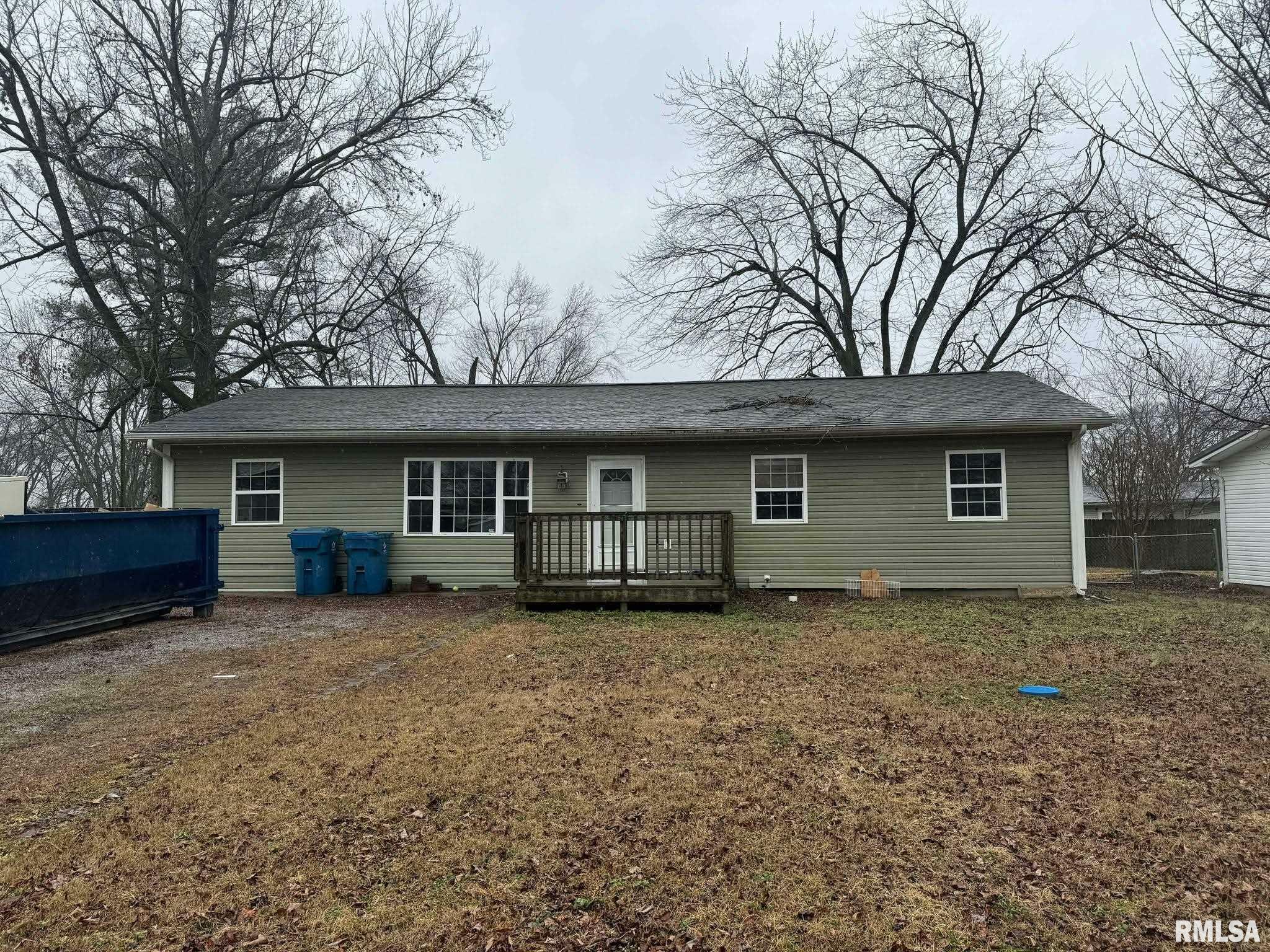 Property Photo:  407 E Logan Street  IL 62924 