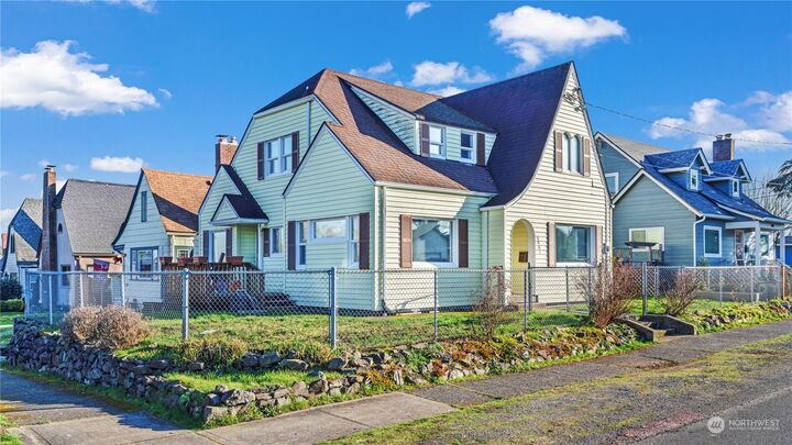 Property Photo:  5501 S Fawcett Ave  WA 98408 