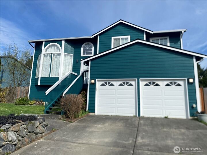 Property Photo:  6215  56th Drive NE  WA 98270 