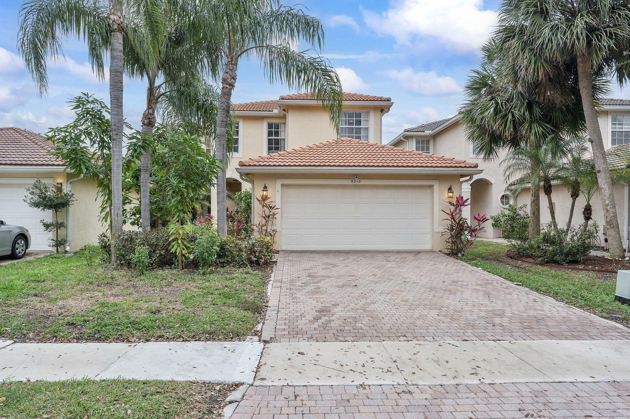 Property Photo: 5210 Rising Comet Lane FL 33463