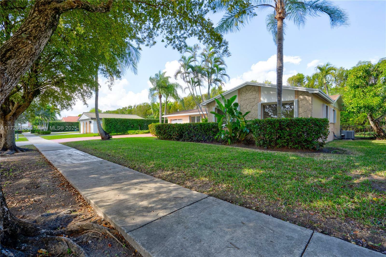 Property Photo:  8781 SW 80th St  FL 33173 