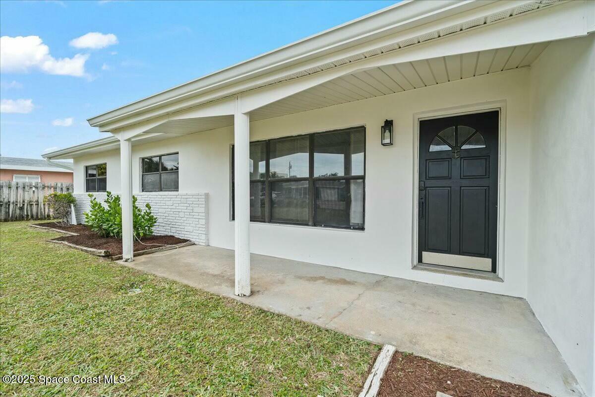 Property Photo:  102 Terry Street  FL 32937 