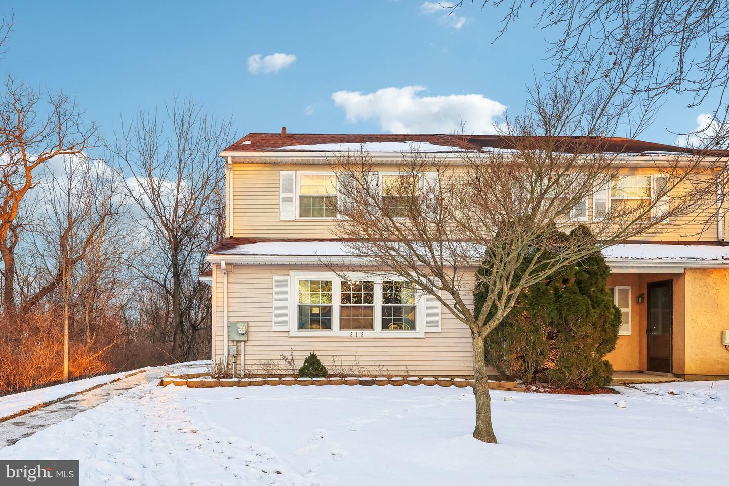 Property Photo:  318 Carlyn Court  PA 19335 