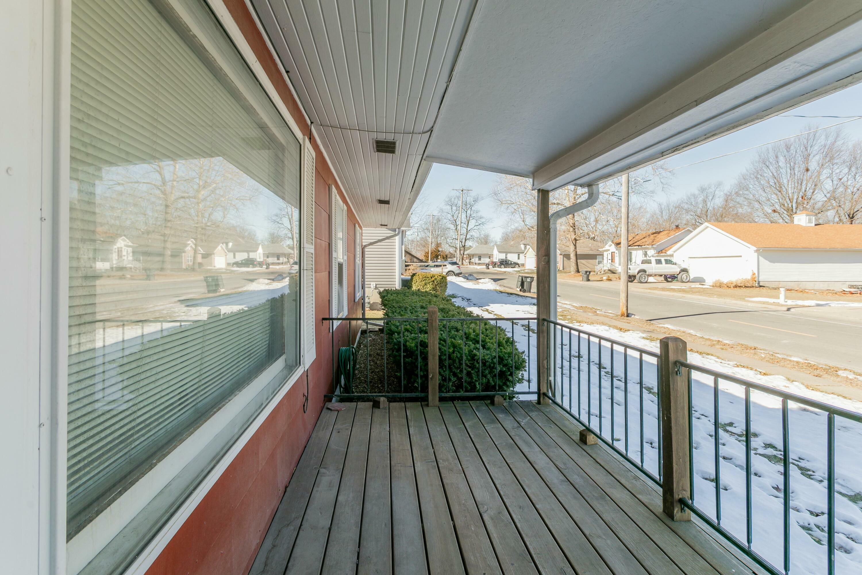 Property Photo:  622 Union Ave  MO 65270 