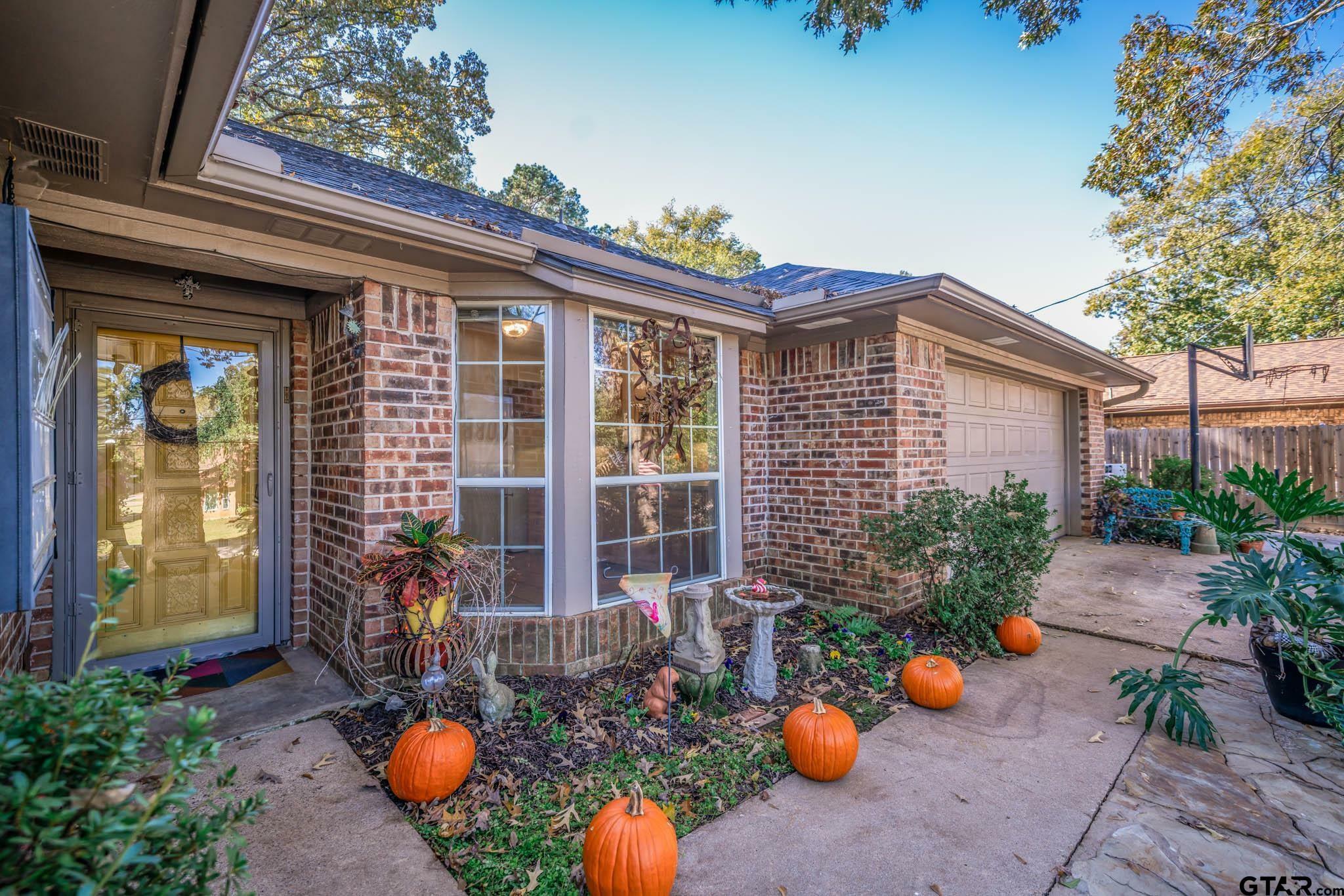 Property Photo:  1104 Forest Hills St.  TX 75647 