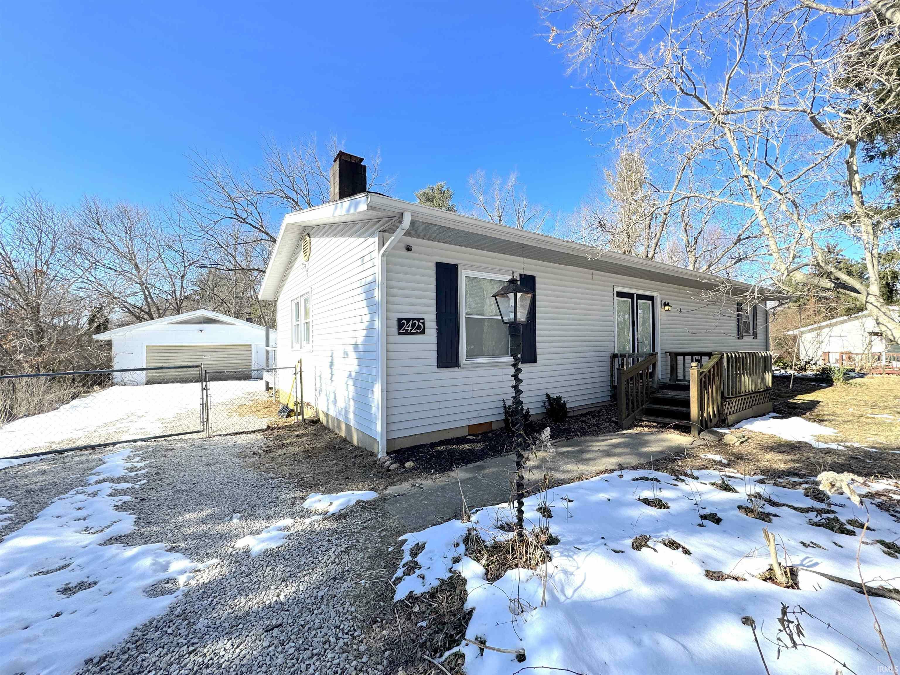 Property Photo: 2425 N Headley Road IN 47408