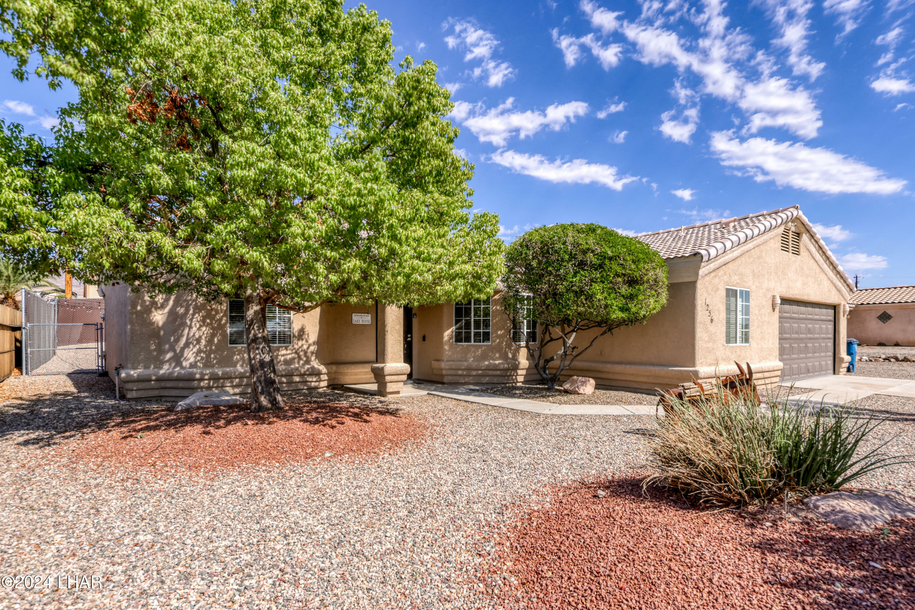 Property Photo:  1256 McCulloch Blvd  AZ 86406 