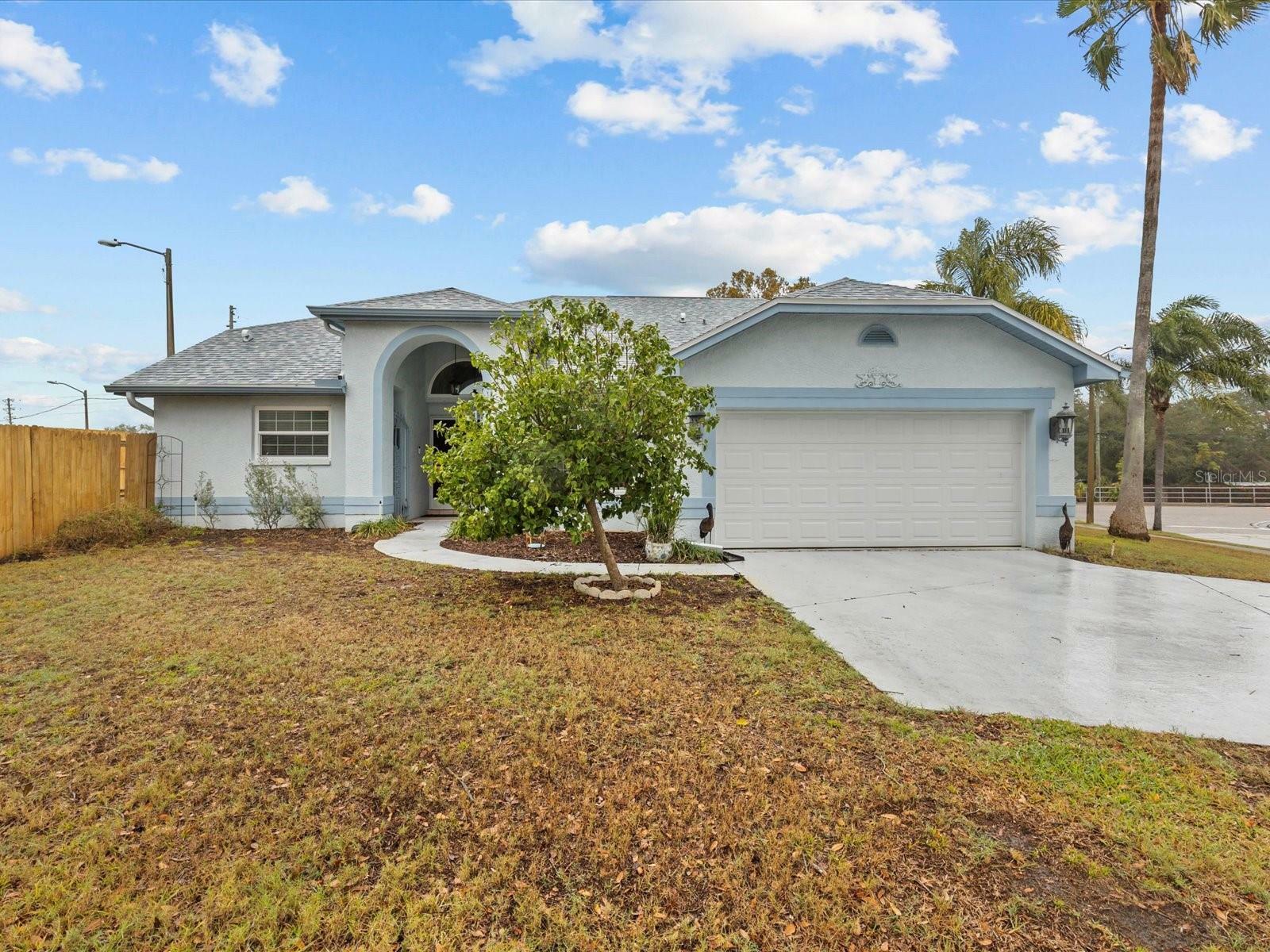 4994 Klosterman Oaks Boulevard  Palm Harbor FL 34683 photo