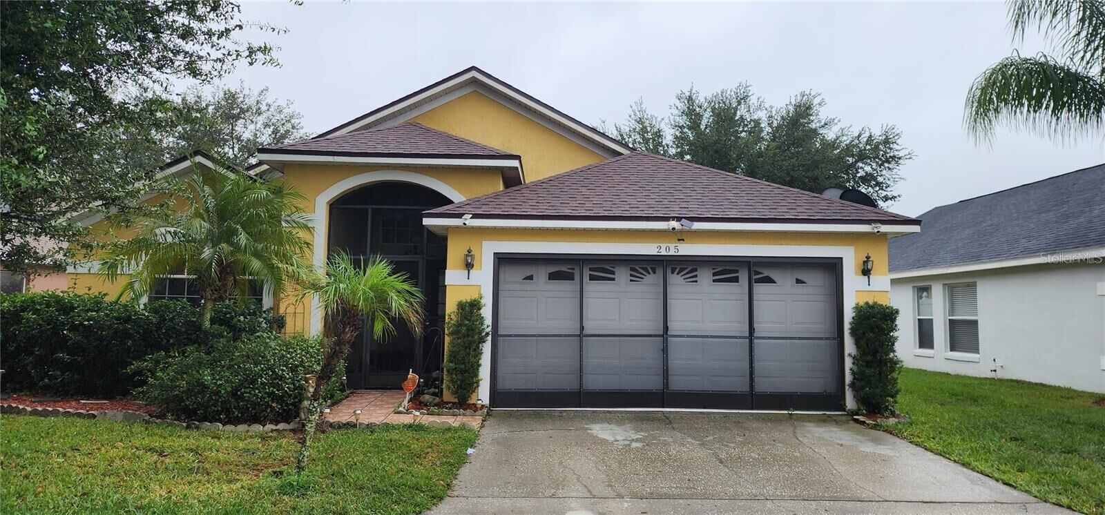 Property Photo: 205 Sweet Bay Street FL 33837