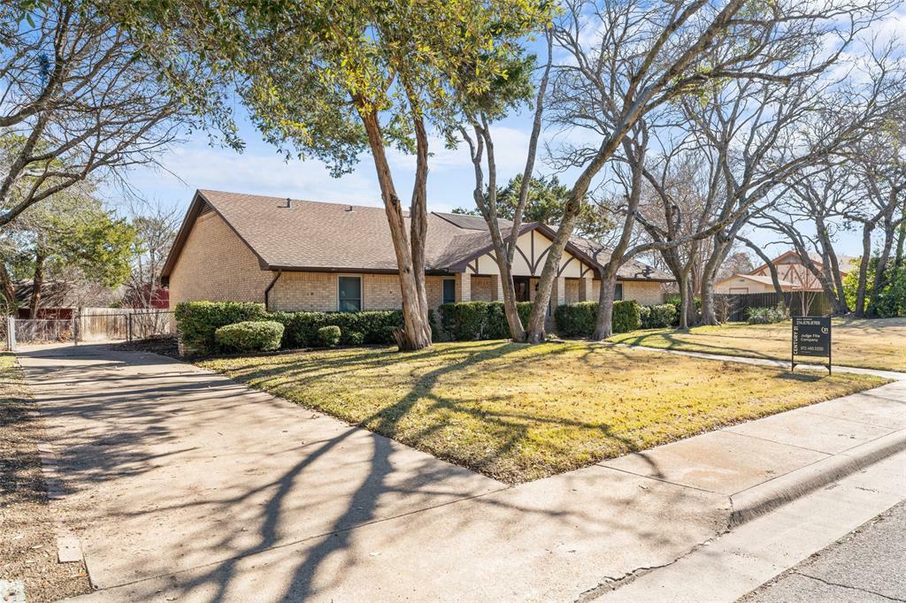 Property Photo:  1111 Madlynne Drive  TX 75104 