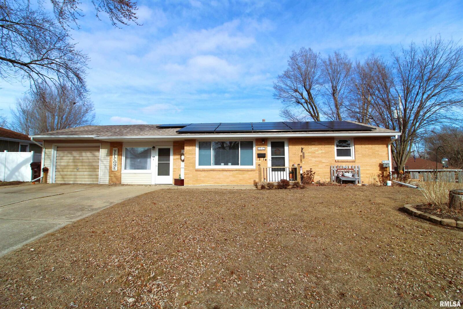 Property Photo:  1513 Tennell Road  IL 61554
