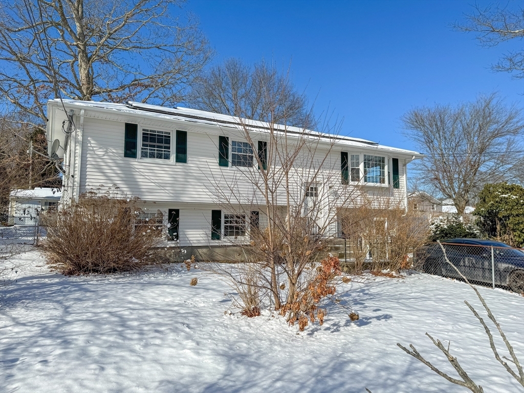 Property Photo:  511 Fish Rd  RI 02878 