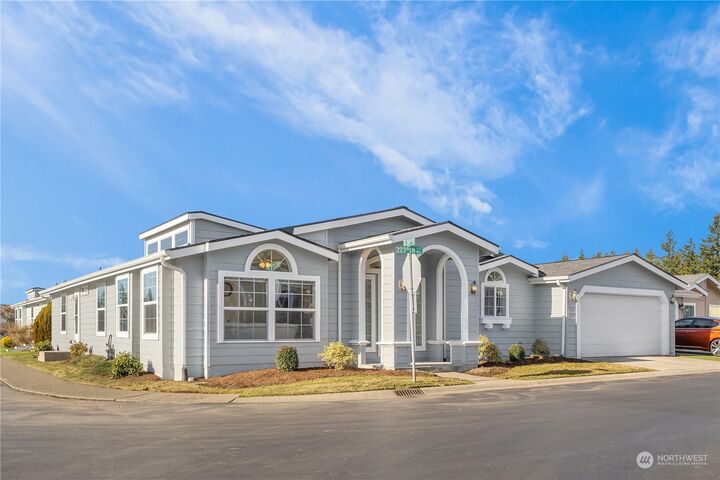 Property Photo:  24071  223rd Lane SE  WA 98038 