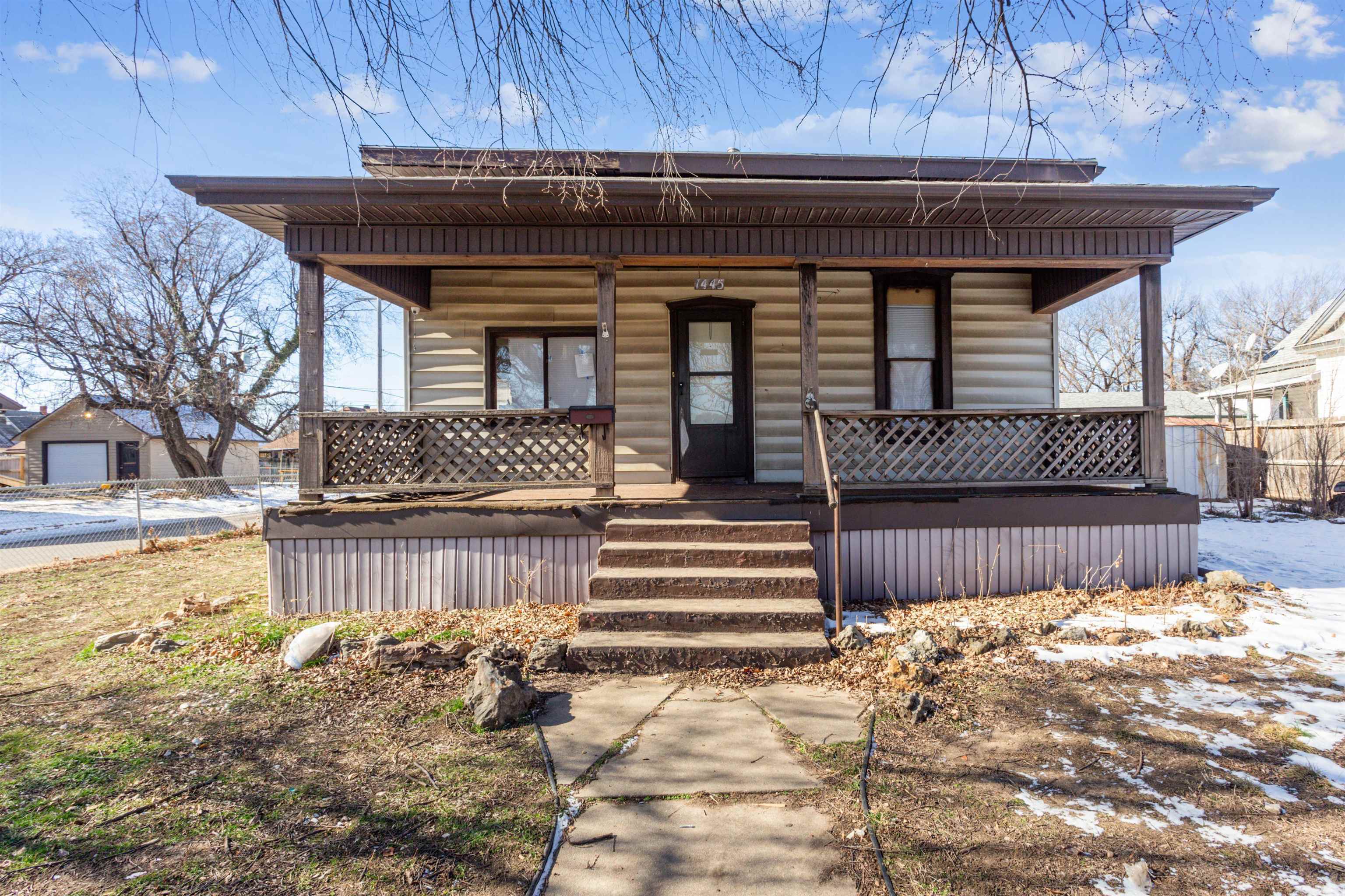 Property Photo: 1445 S Market St KS 67211