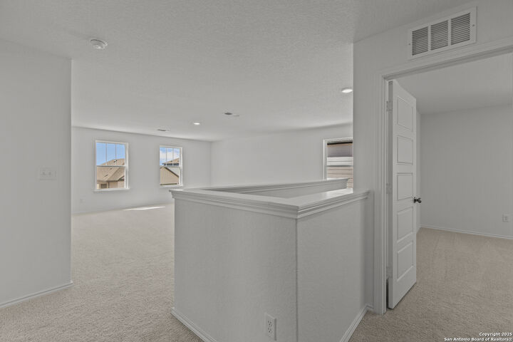 Property Photo:  1315 Casa Luminar  TX 78109 