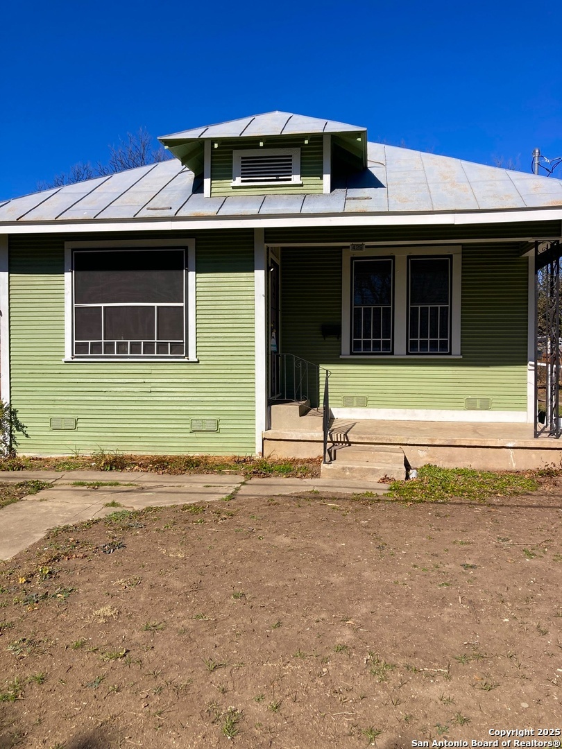 Property Photo:  429 Harriman Pl  TX 78204 