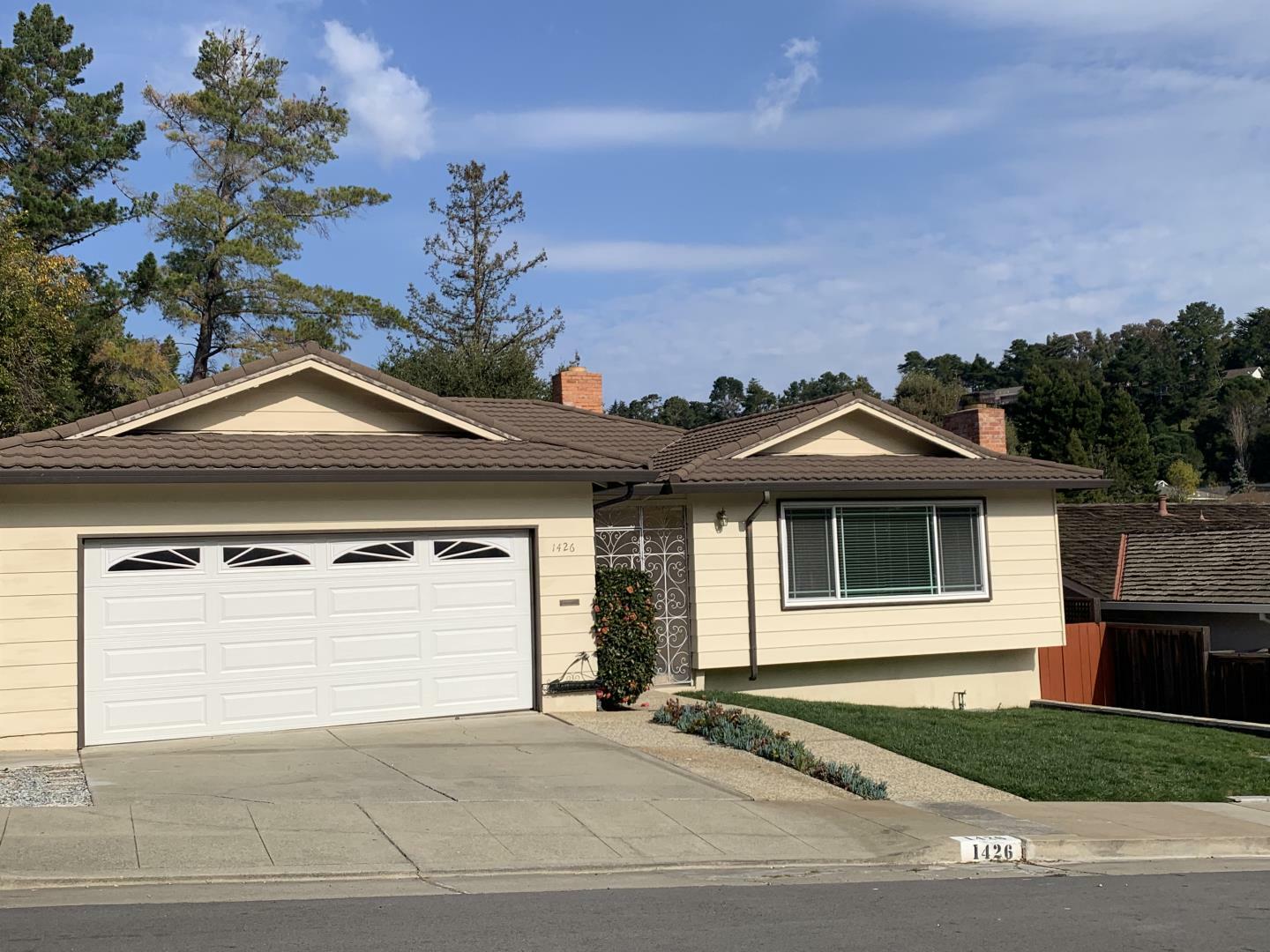 Property Photo:  1426 Woodberry Avenue  CA 94403 