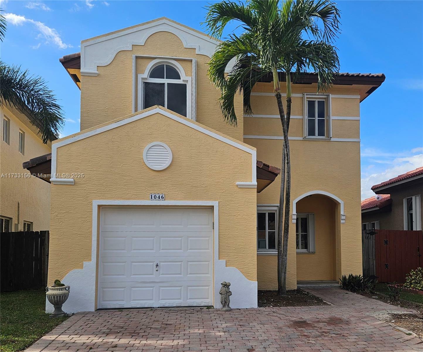 Property Photo:  1046 NE 41st Ave  FL 33033 