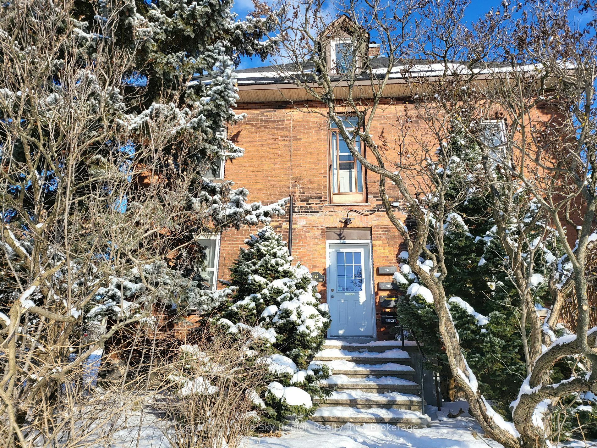 Property Photo:  492 McIntyre St E  ON P1B 1E2 