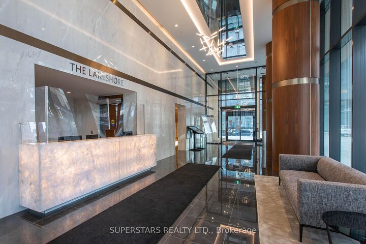 Property Photo:  17 Bathurst Street 3516A  ON M5V 0N1 