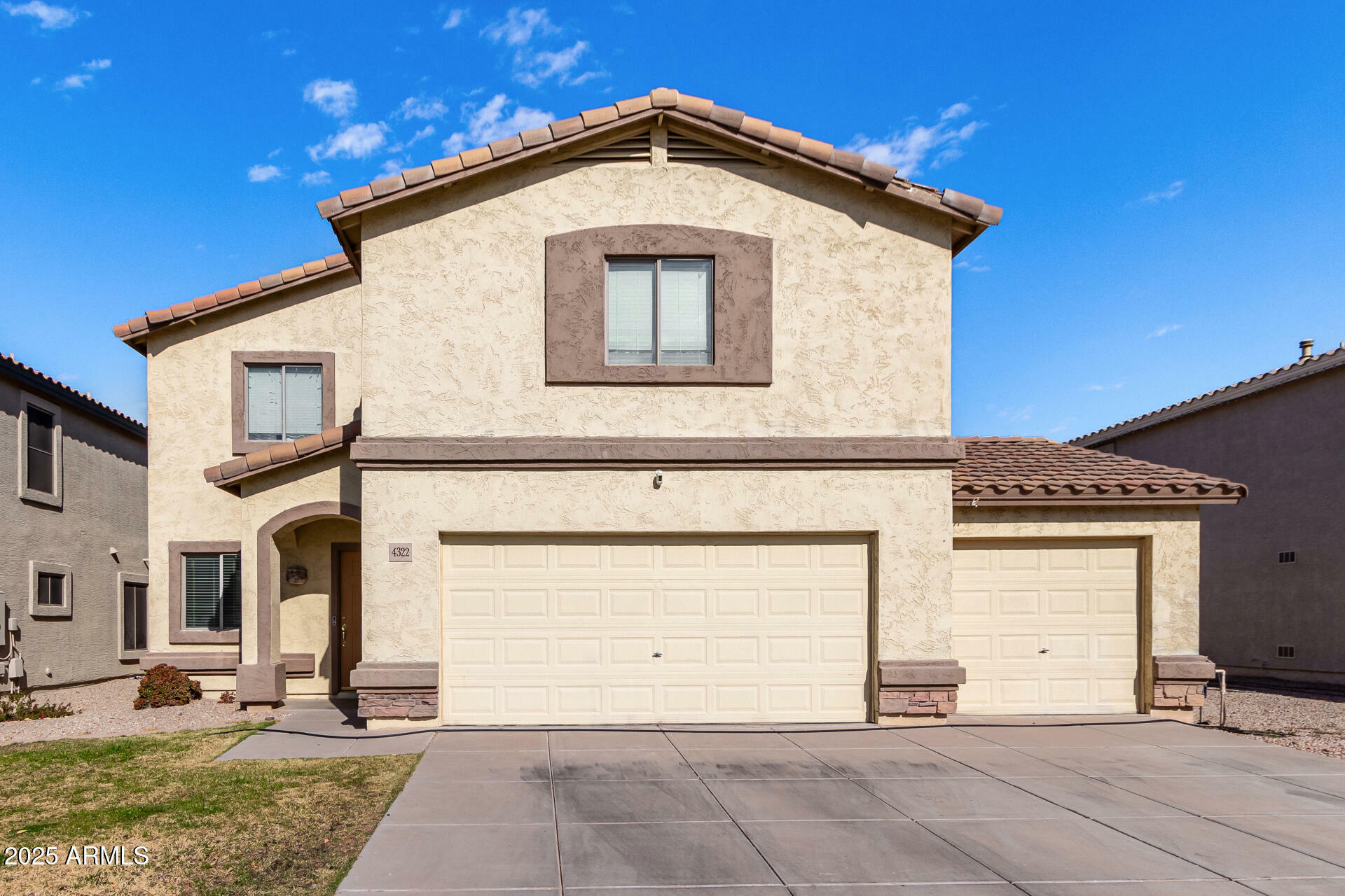 Property Photo:  4322 E Whitehall Drive  AZ 85140 