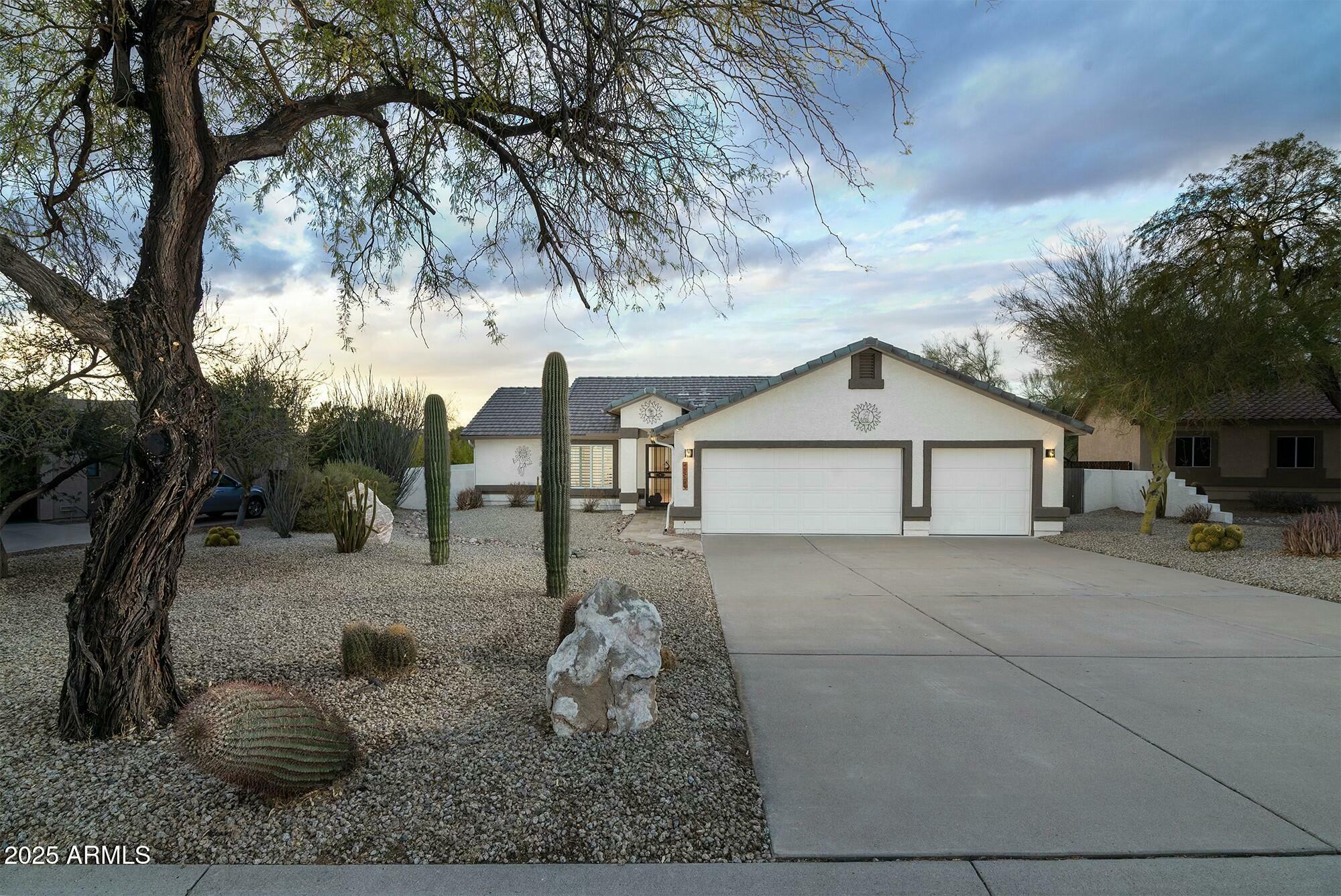 Property Photo:  9546 E Anasazi Place  AZ 85118 