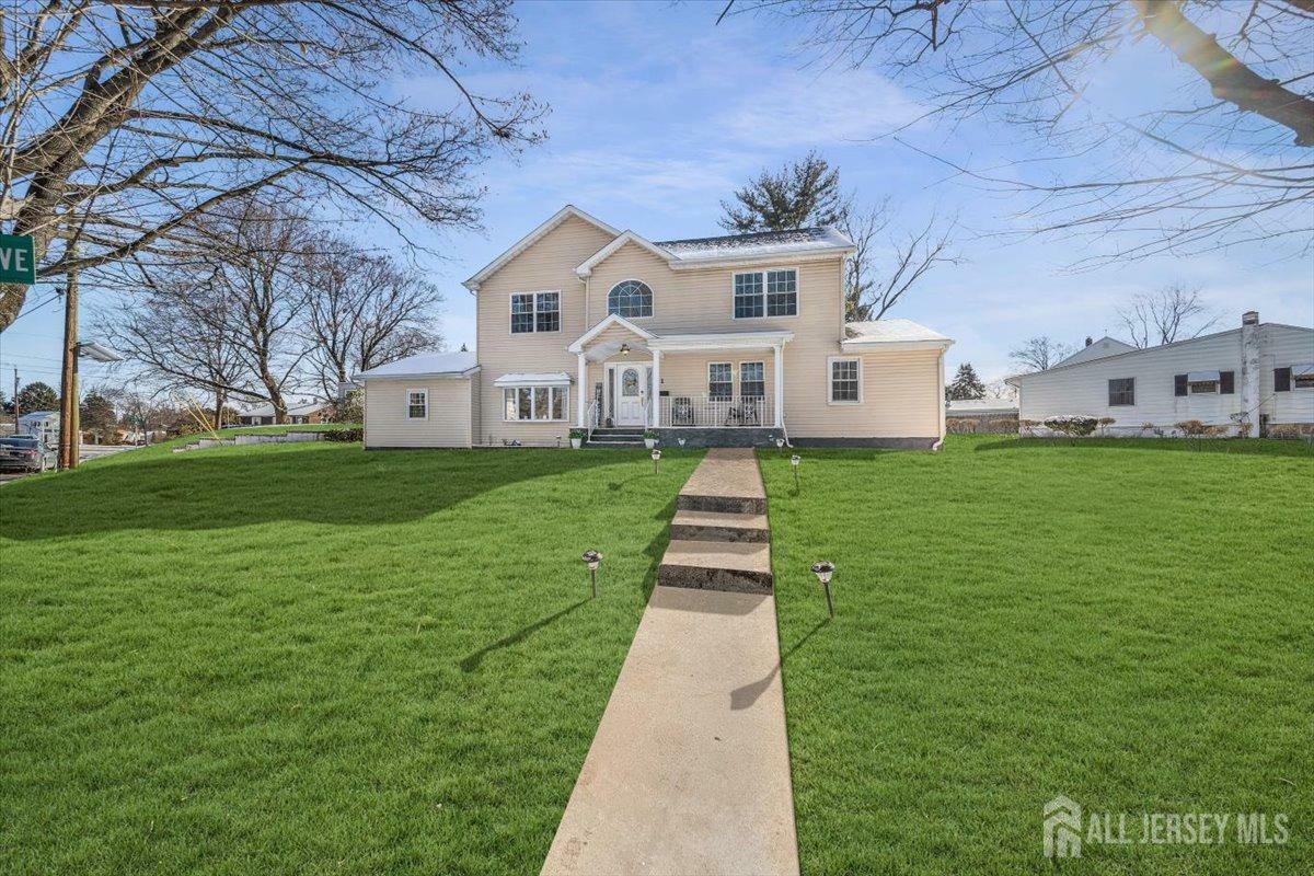 Property Photo:  1 Harvey Circle  NJ 08816 