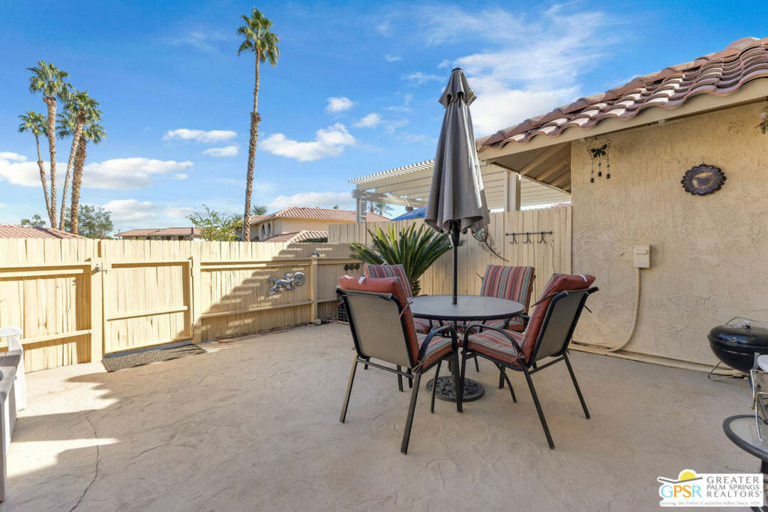 Property Photo:  73217   Rod Laver Ln  CA 92260 