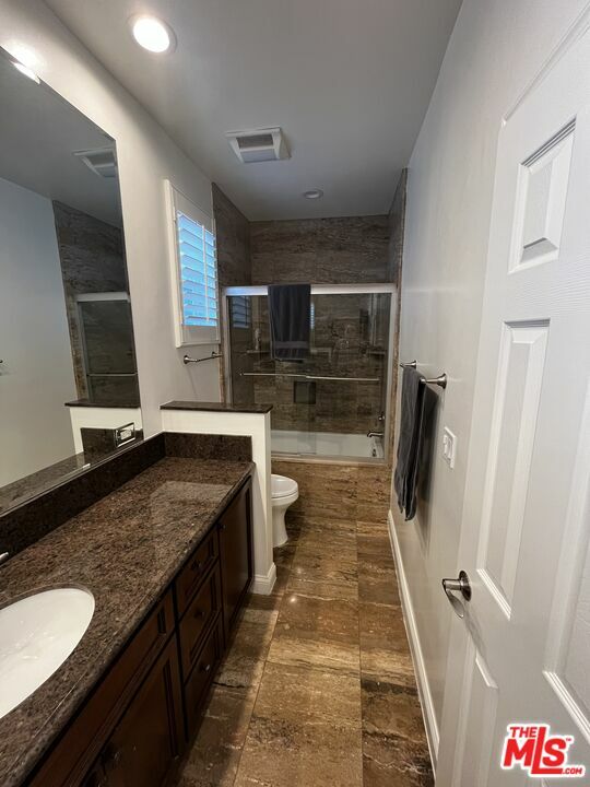 Property Photo: 125 S Elm Dr CA 90212