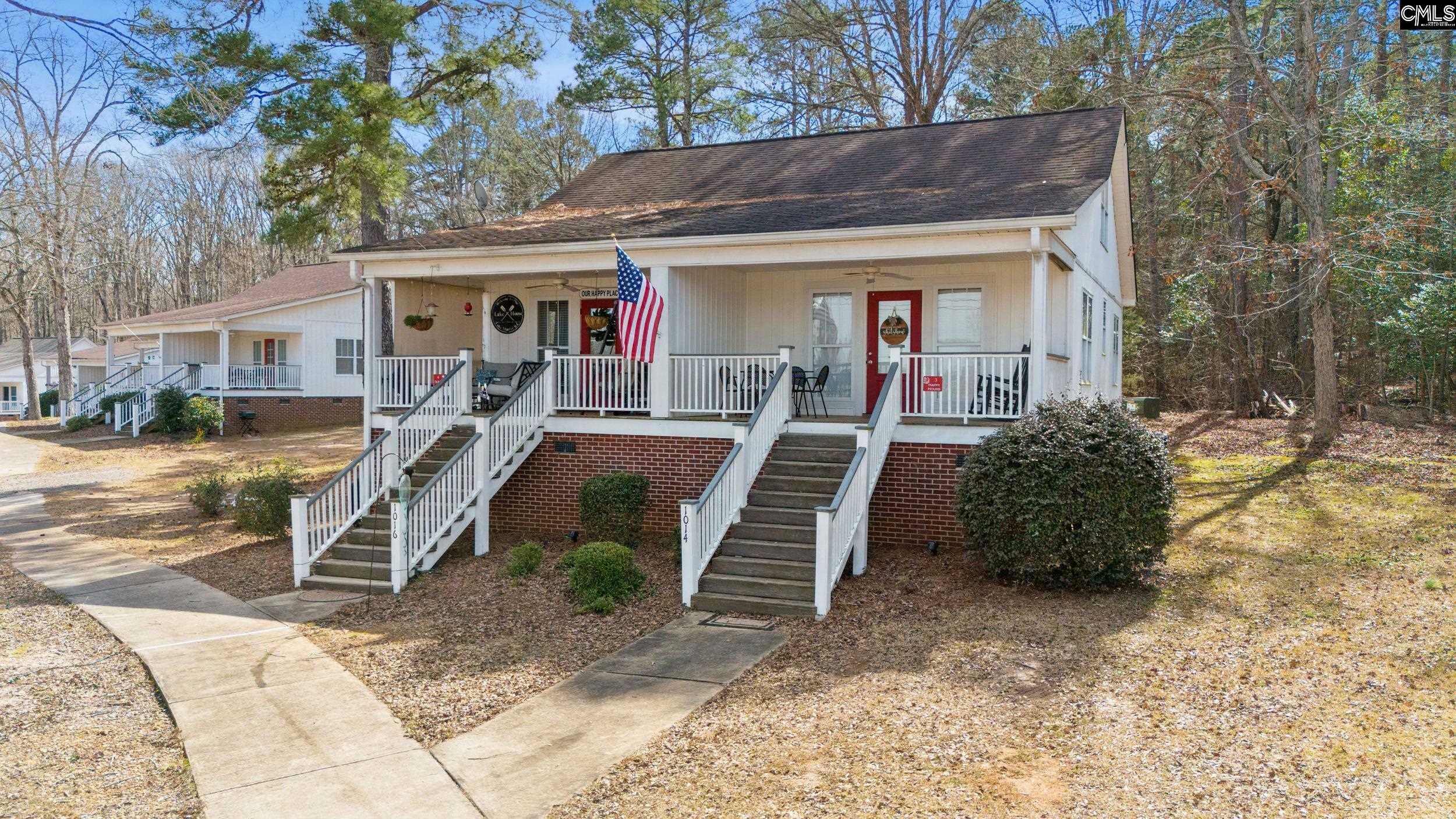 Property Photo:  1030-1032 Sandalwood  SC 29070 