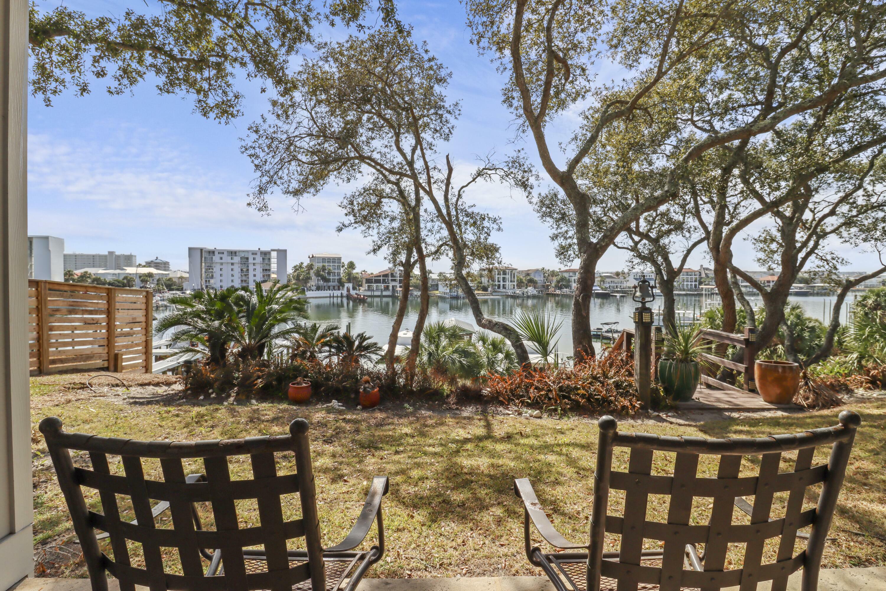 Property Photo:  708 Harbor Boulevard  FL 32541 