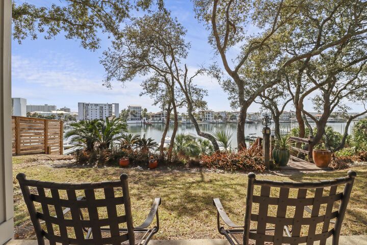 708 Harbor Boulevard  Destin FL 32541 photo