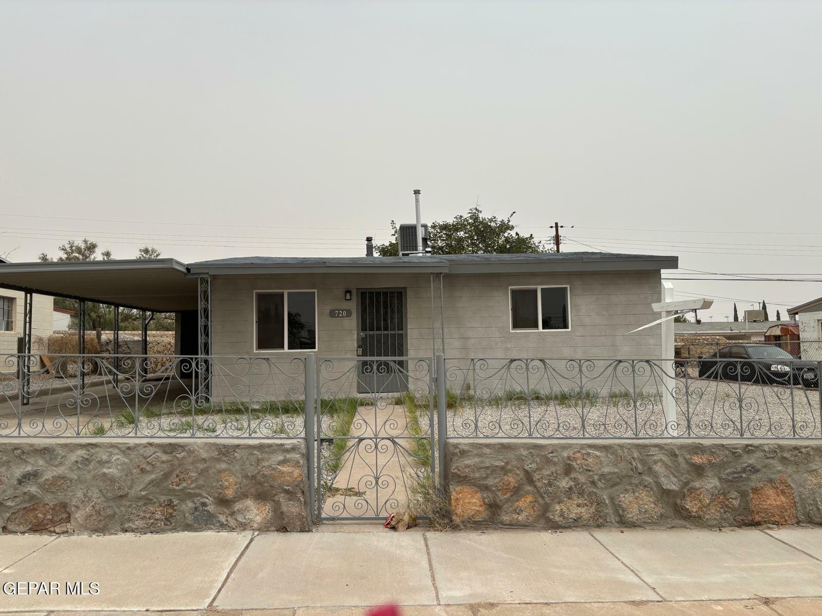 Property Photo:  720 Santa Barbara Drive  TX 79915 