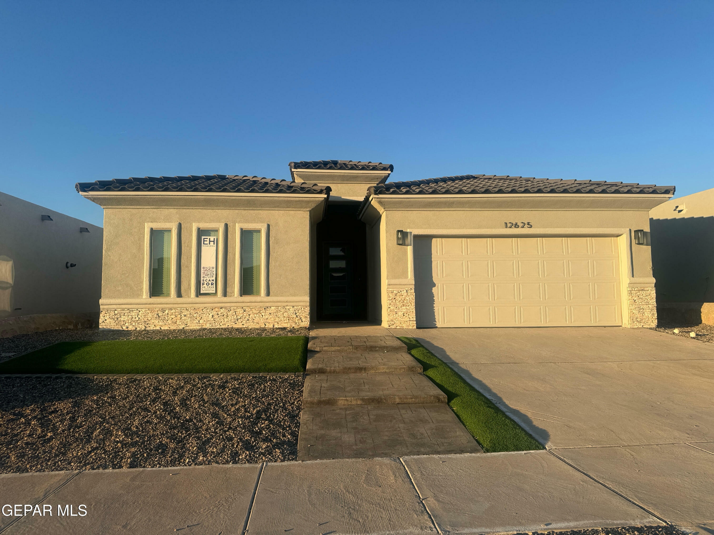 12725 Fredericksburg Avenue  Horizon City TX 79928 photo