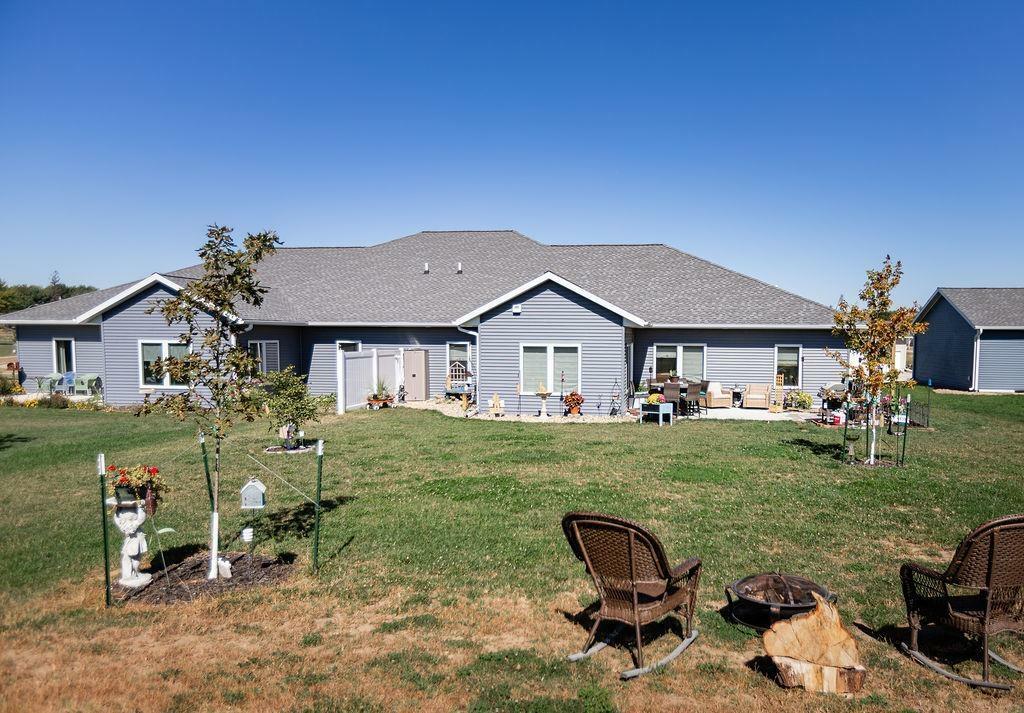 Property Photo:  218 Harvest Lane  IA 50670 